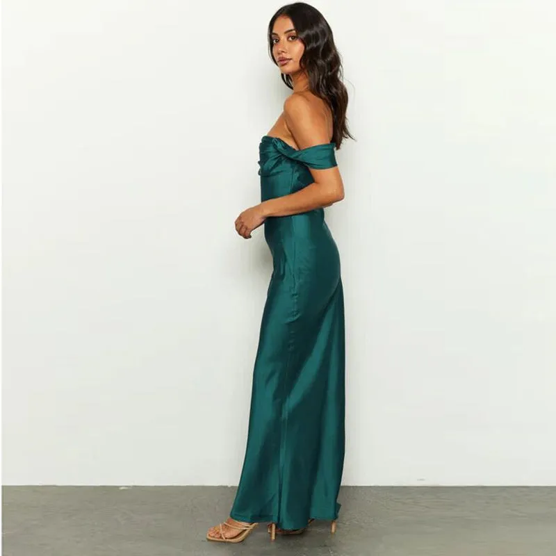 BerryBetty - Barbara Pleated Backless Evening Maxi Dress