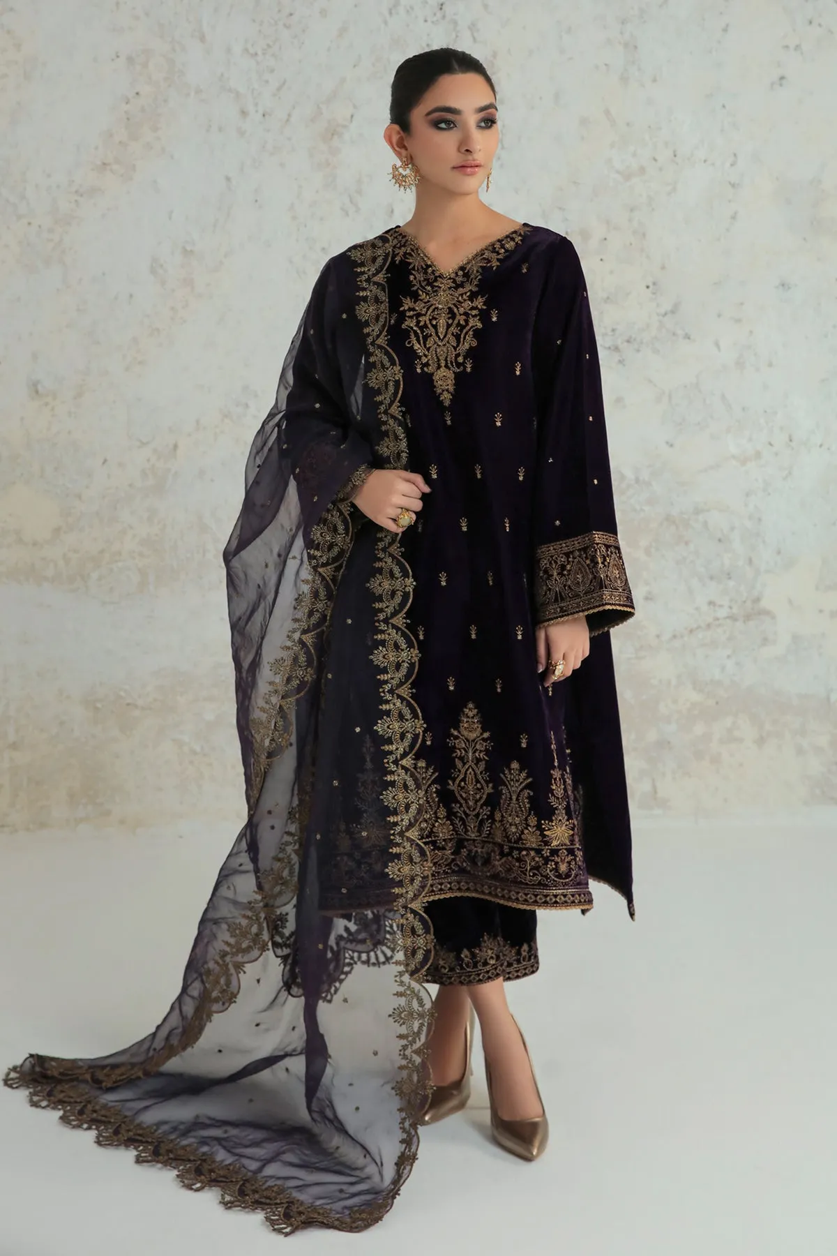 EMBROIDERED VELVET UF-239